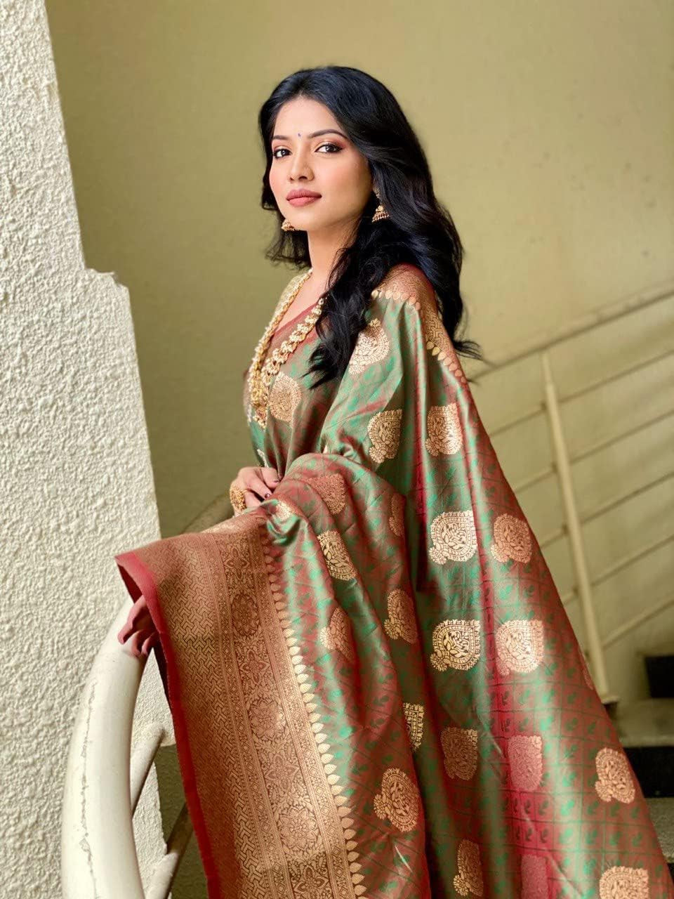 Indian Sarees for Women, Banarasi Art Silk Sari with Unstitched Blouse Piece, Wedding and Festive Wear