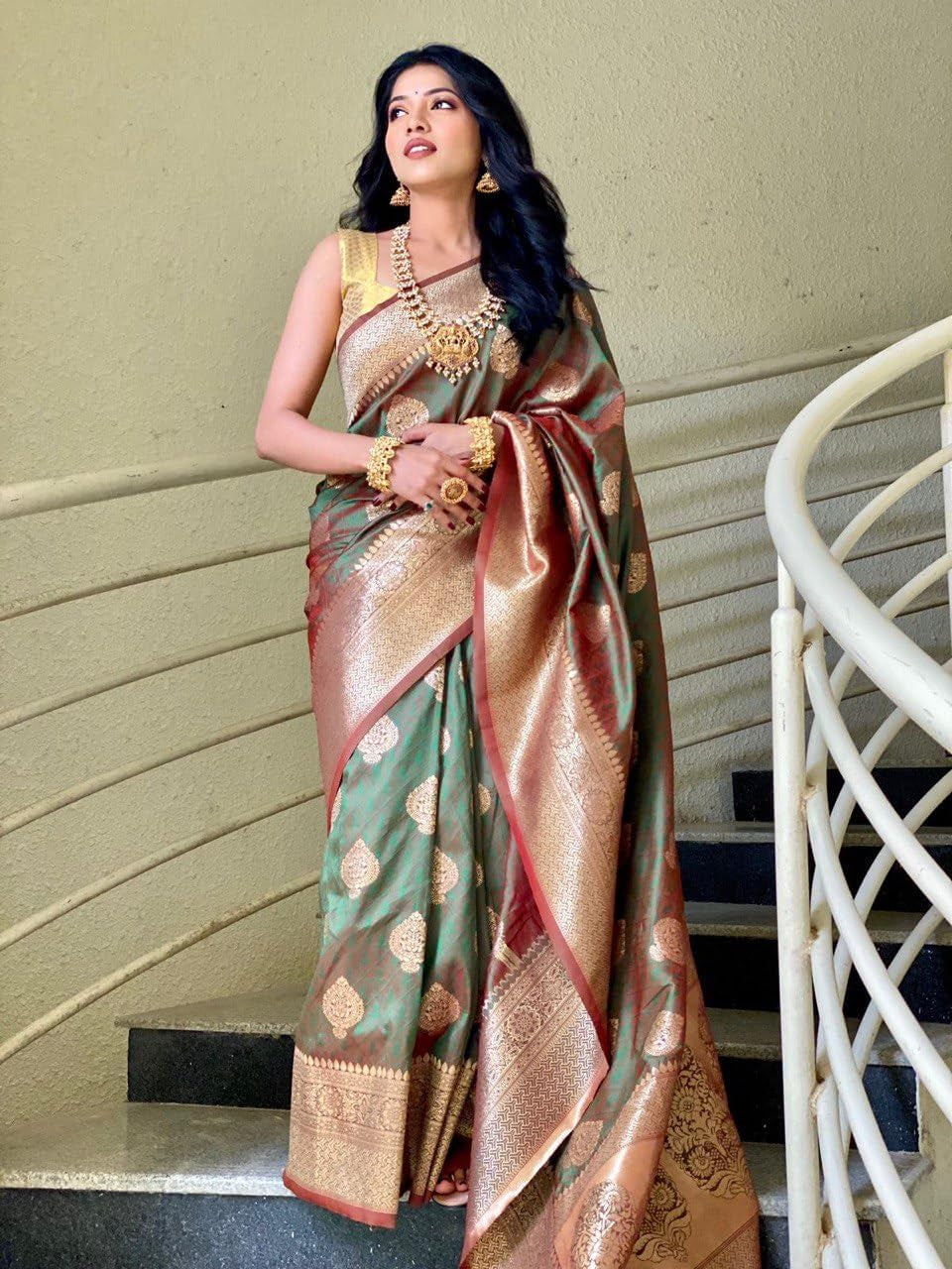 Indian Sarees for Women, Banarasi Art Silk Sari with Unstitched Blouse Piece, Wedding and Festive Wear