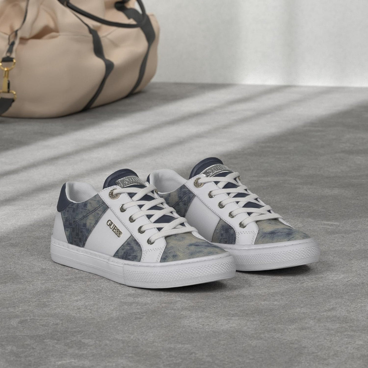Guess Women'S Loven Sneaker